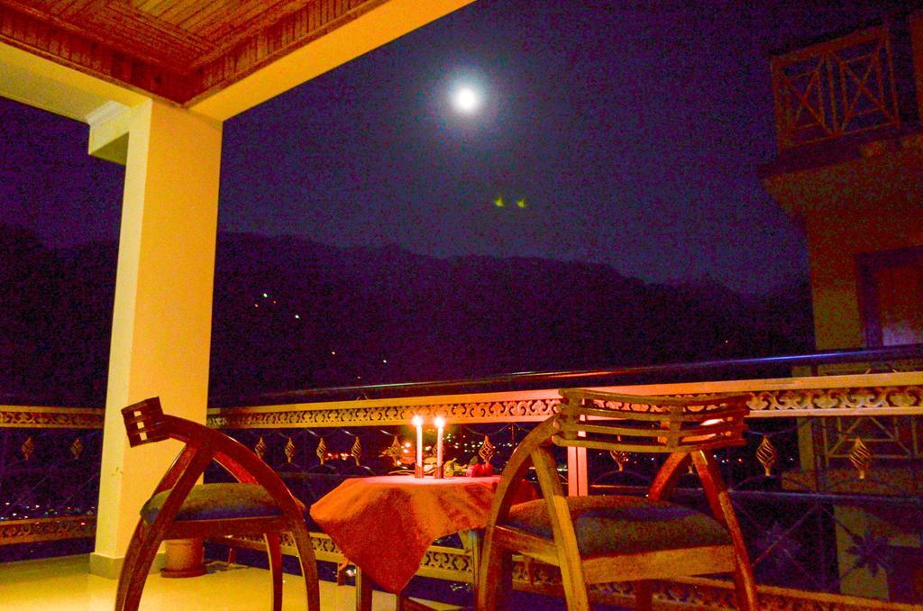 Pause At Manali Hotel Exterior photo